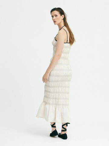 Robe ' BeauRS ' Résumé en beige