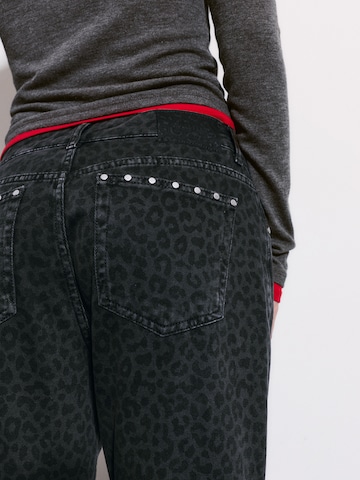 Pull&Bear Loosefit Džíny – šedá