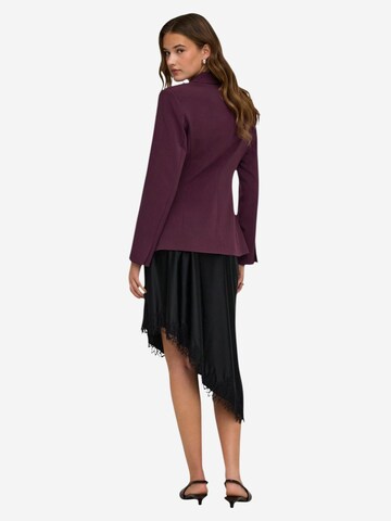 Blazer 'ONLASTRID L/S SCULPTURE BLAZER CC TLR 15376791' di ONLY in lilla