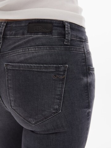 LTB Baggy Jeans 'Nicole' in Grijs
