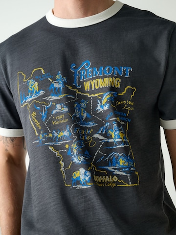 T-Shirt Next en noir