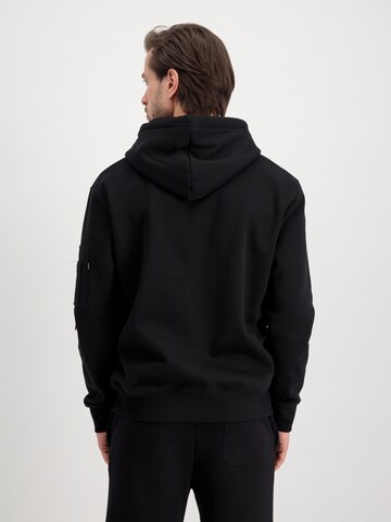 ALPHA INDUSTRIES Sweatshirt i svart