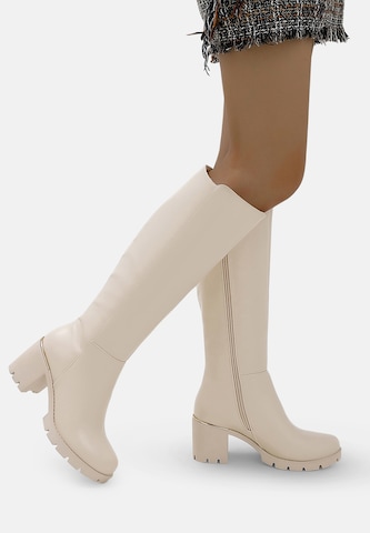 Stivale di Elara in beige: frontale