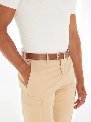 TOMMY HILFIGER Belt in Brown: front