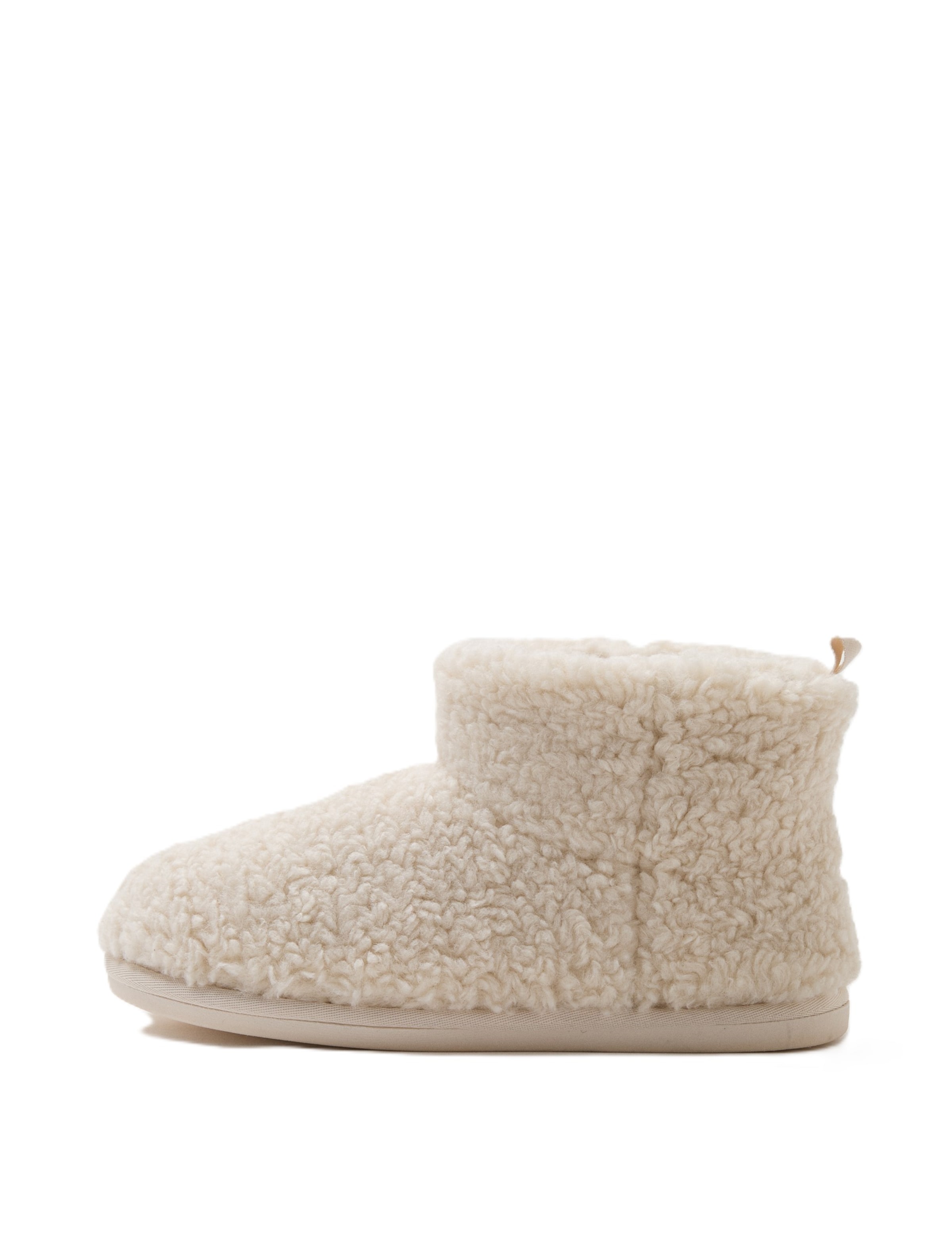 Pantoufle Marks & Spencer en blanc : devant