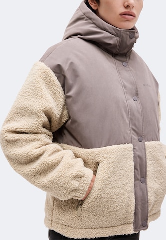mazine Jacke in Grau