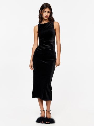 Abito di Pull&Bear in nero: frontale