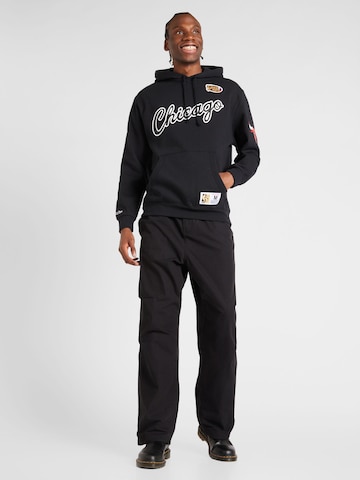 Mitchell & Ness Sweatshirt 'GAME TIME CHICAGO BULLS' in Zwart