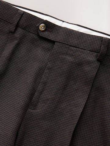 regular Pantaloni di Next in marrone