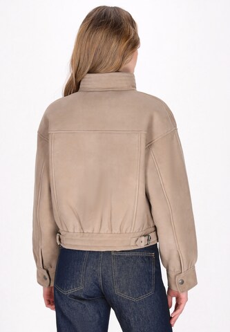 Veste mi-saison DreiMaster Vintage en beige