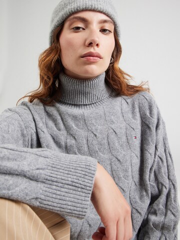 TOMMY HILFIGER Pullover in Grau