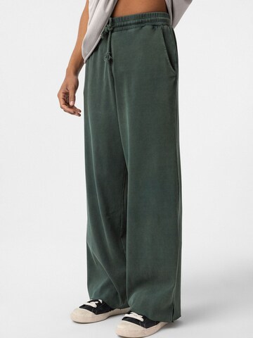 Dandalo Loose fit Trousers in Green