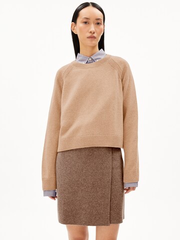 ARMEDANGELS Pullover 'Diliriaa' in Braun: Vorderseite