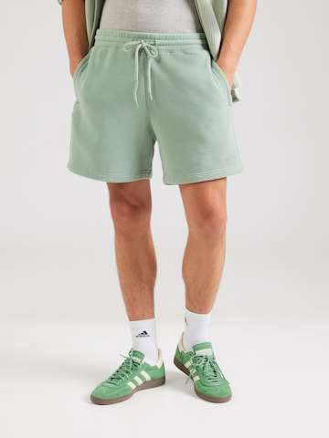 Loosefit Pantaloni di HOLLISTER in verde: frontale