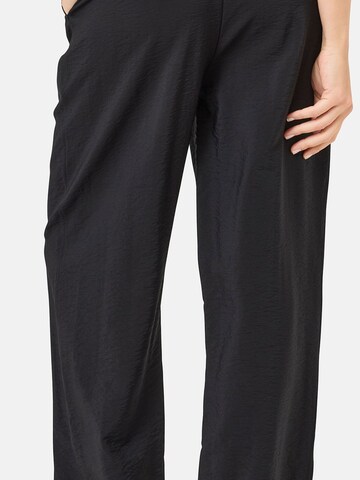 Loosefit Pantalon Tamaris en noir