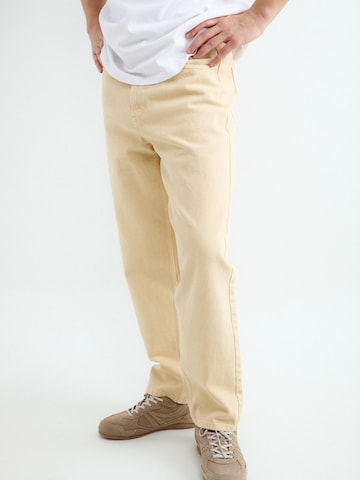 BALMOHK Loosefit Jeans '90S' in Beige: Vorderseite