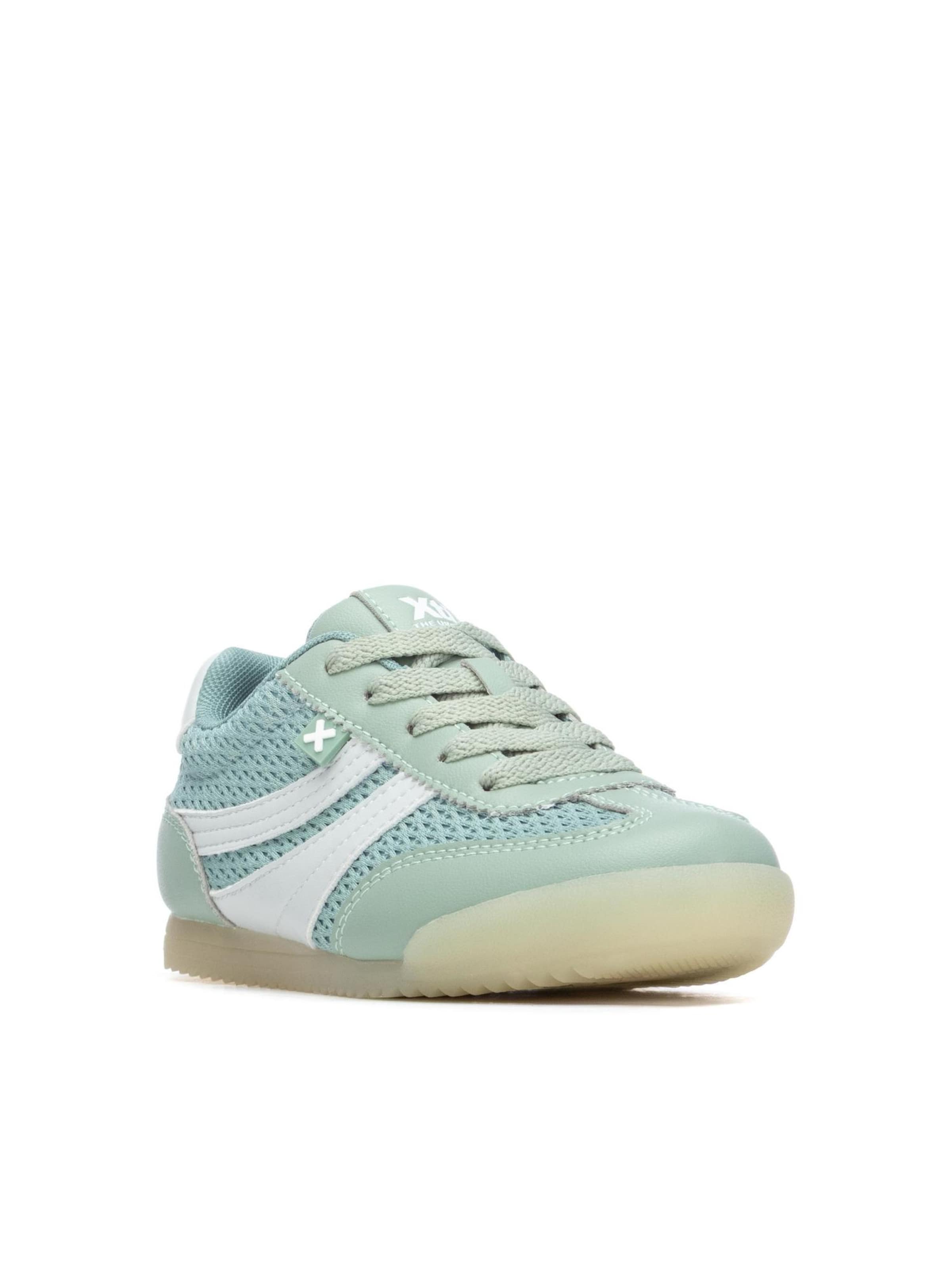 Xti Sneakers in Blue: front
