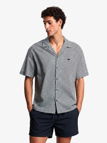 Emporio Armani - Camisa 'Pattern Mix Beachwear Shirt' en blanco