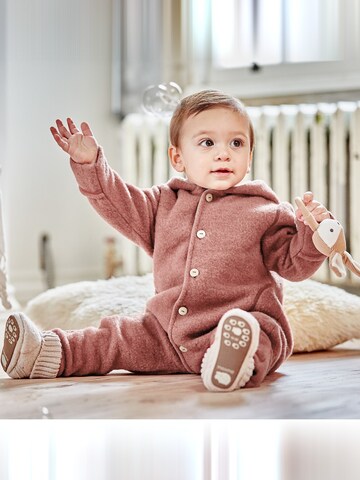 MAXIMO Dungarees 'GOTS BABY-Overall, Wollfleece Jerseyfutter, Knöpfe, Pompon' in Red