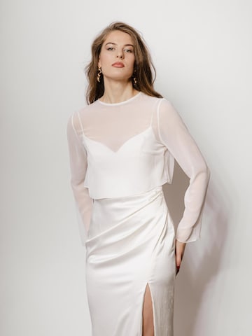 White Cherry Hamburg Blouse 'Bridal' in White: front