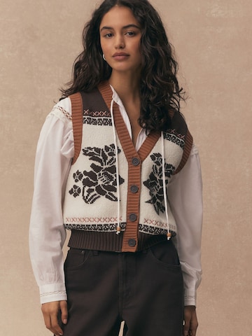 Next Kötött mellény - barna: elől