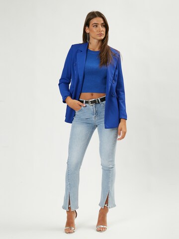 Top in maglia di Influencer in blu