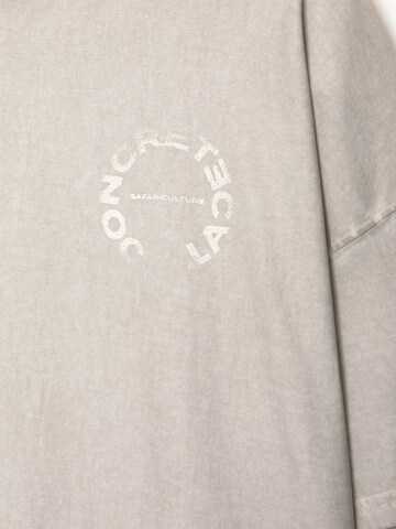 Pull&Bear T-Shirt in Beige