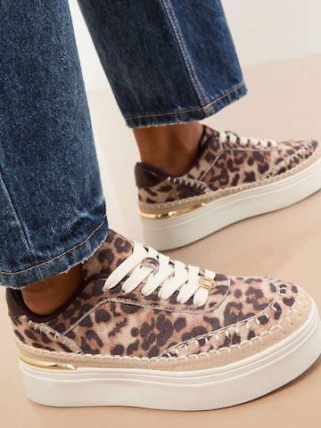 Baskets basses Lipsy en beige