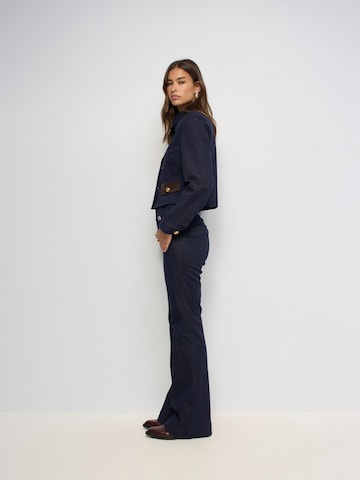 Salsa Jeans Tussenjas in Blauw