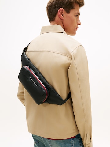 TOMMY HILFIGER Belt bag 'FOUNDATION' in Black