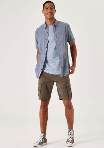 GARCIA Regular Shorts in Grün