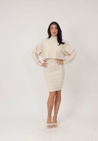 Elara Set: Kleid und Pullover in Beige