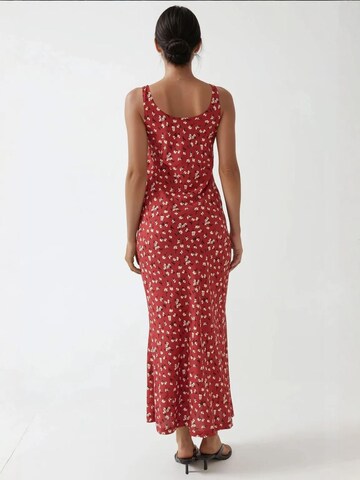 Hiccup - Vestido em vermelho