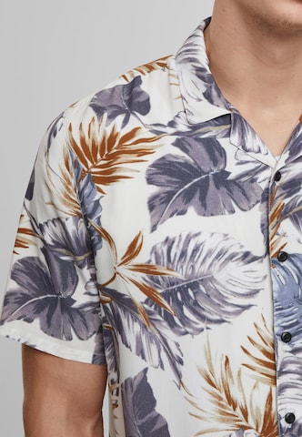 Urban Classics Regular fit Button Up Shirt in White