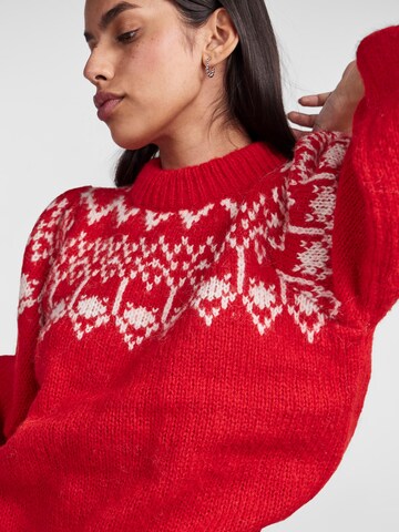 Pull-over 'Nyla' PIECES en rouge