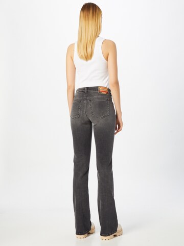 DIESEL Flared Jeans 'EBBEY' in Grau