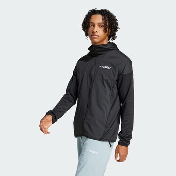 ADIDAS TERREX - Chaqueta de montaña 'Xperior' en negro: frente