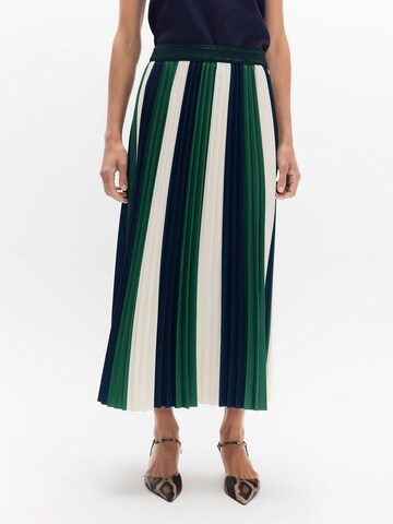 Lola Casademunt - Saia em verde: frente