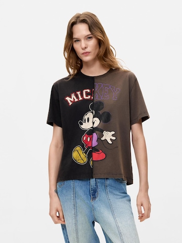 Tricou de la Desigual pe maro: față
