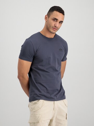 T-Shirt ALPHA INDUSTRIES en gris