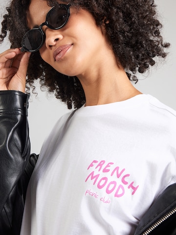 Sublevel - Camiseta en blanco