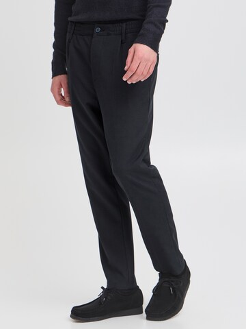Casual Friday - regular Pantalón de pinzas 'CFMARC' en azul: frente