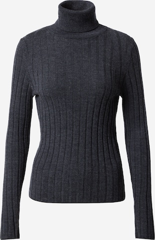 Banana Republic Sweater in Grey: front