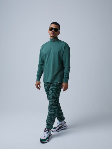 ABOUT YOU x Benny Cristo Shirt 'Lio' in Green