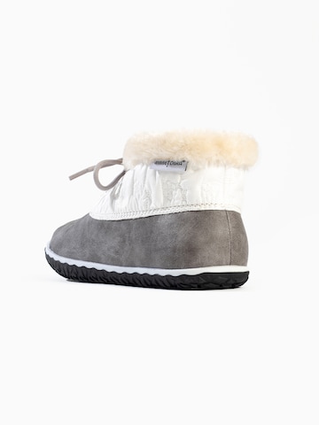 Bottines à lacets 'Tega' Minnetonka en gris