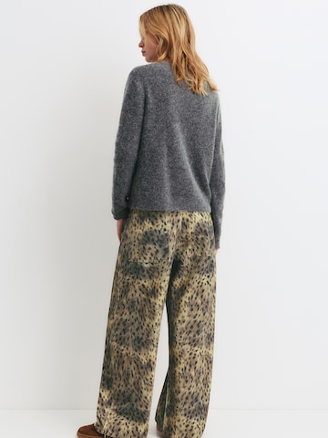 Pull&Bear Baggy Jeans in Beige