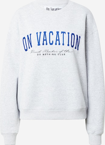 On Vacation Club Sweatshirt in Grey: front