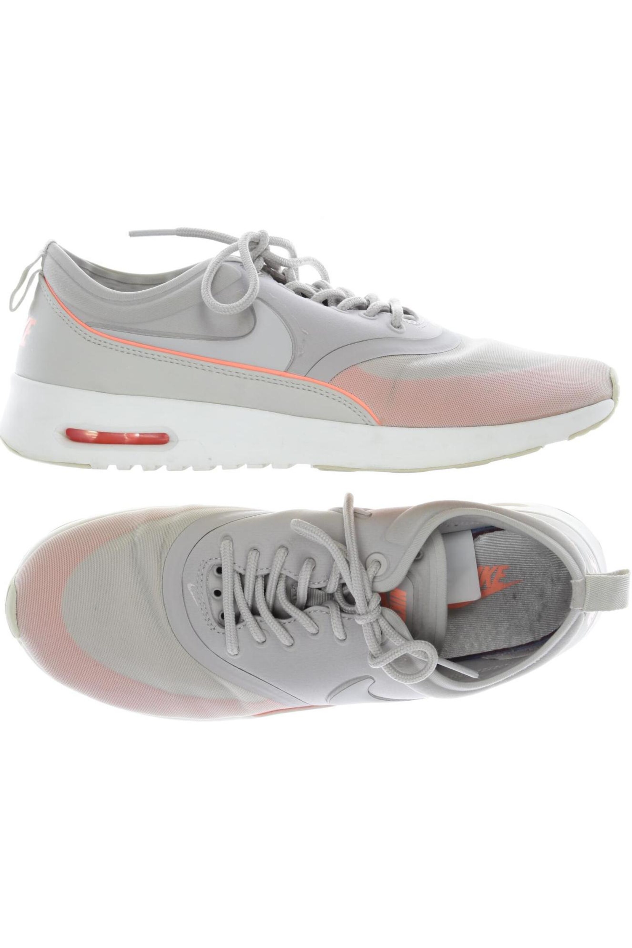 NIKE Sneaker 38,5 in Grau: Vorderseite