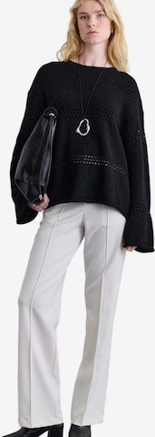 MANUKA Sweater in Black: front
