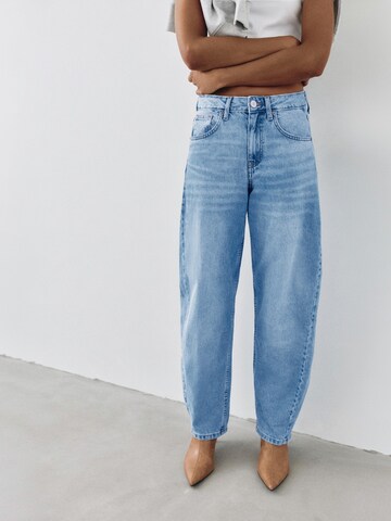 Pull&Bear Barrel Jeans in Blau: Vorderseite